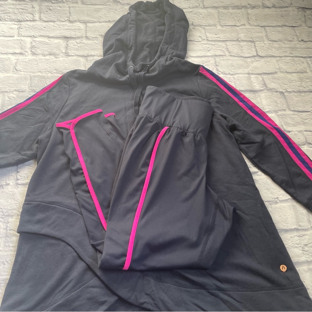 Livi Active Hoodie & Leggings Set
